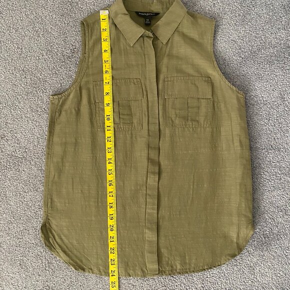 Banana Republic | Sleeveless Double Pocket Olive Button Up Shirt, Size XS - Picture 6 of 7